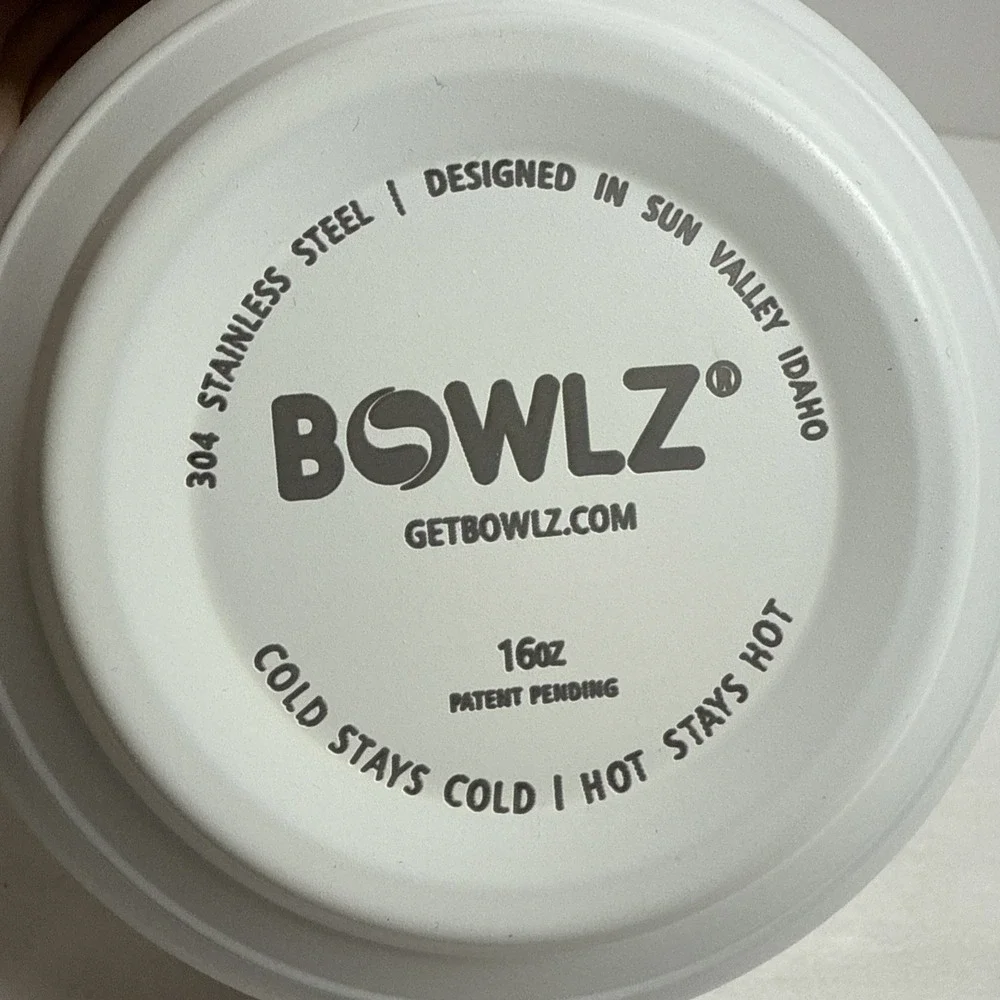 Bowlz Metal ice cream bowl 16 ounce cold‎ & hot stainless steel One White